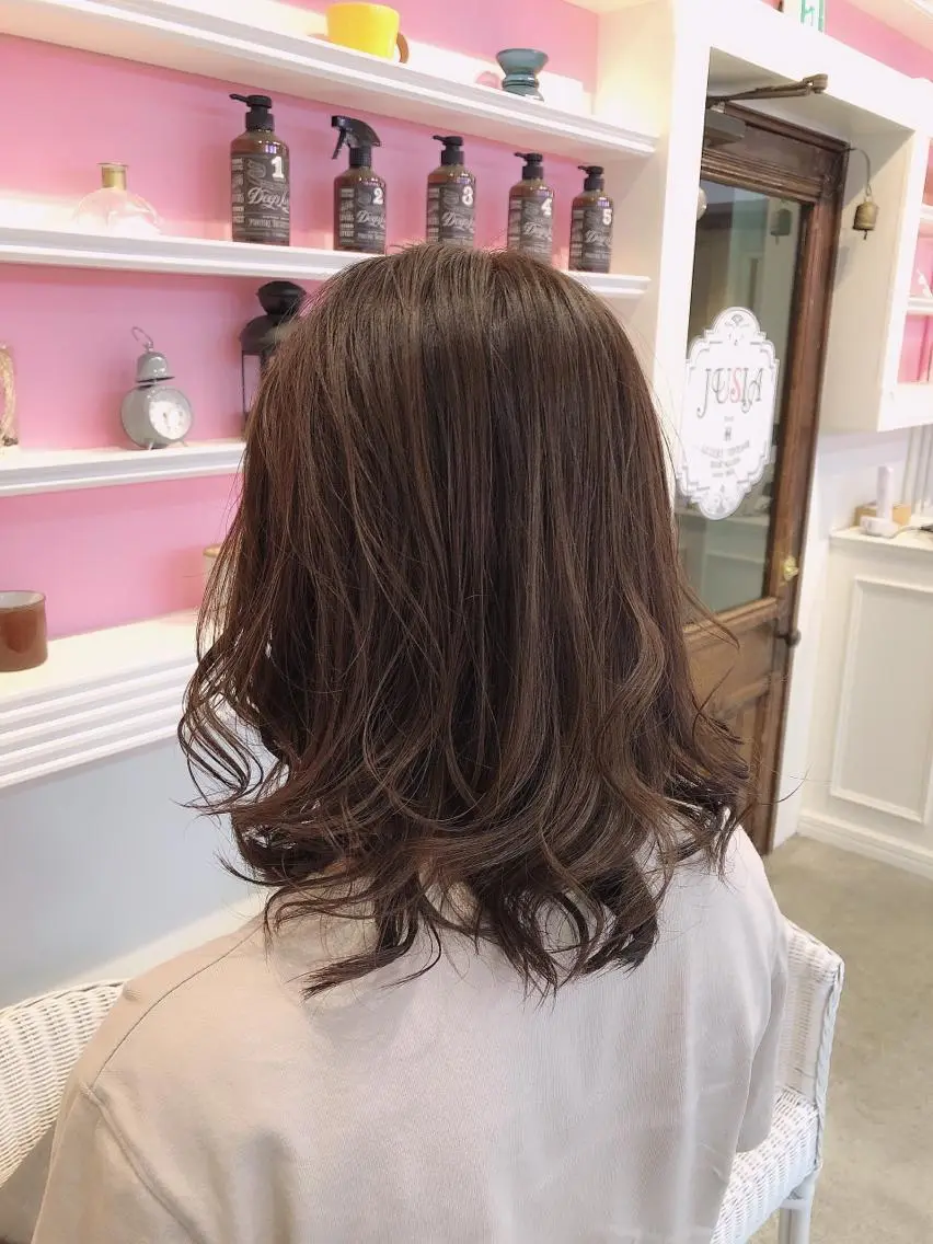 ミディアム カラー カット ヘアカラー トリートメント 浦山 和之のヘアスタイル