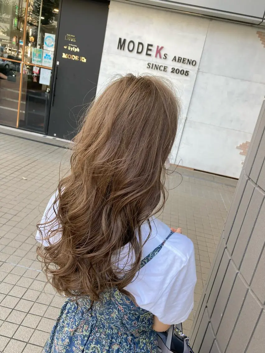 ミディアム カラー ベージュカラー ブラウンカラー カット ヘアカラー SHAFT Ieiriのヘアスタイル