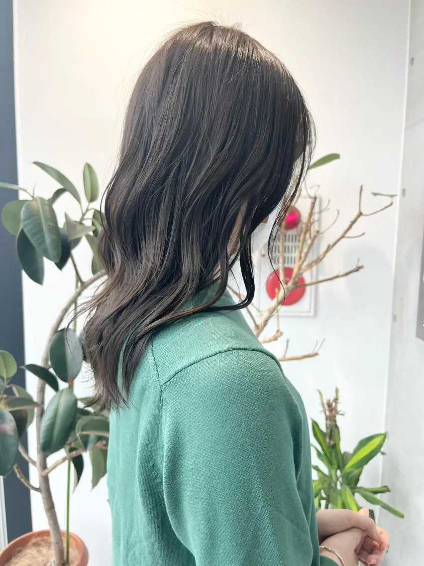 セミロング カラー パーマ ヘアアレンジ トリートメント ヘッドスパ ヘアセット 透明感/オリーブ/ グレージュ/YUKAのヘアスタイル