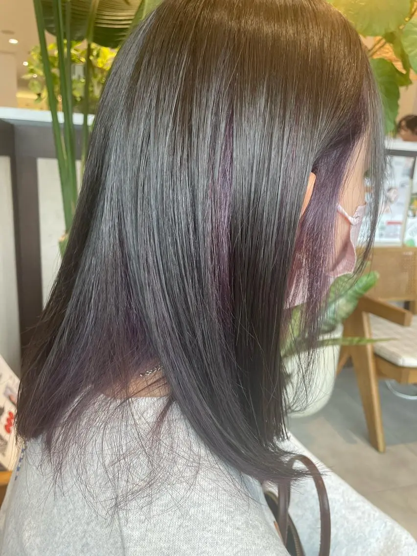セミロング カラー 高木 櫻のヘアスタイル