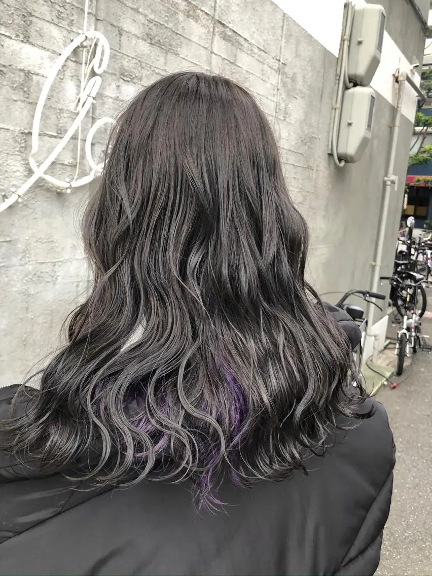 セミロング ブリーチ毛矯正.髪質 改善.髪にドラマをのヘアスタイル