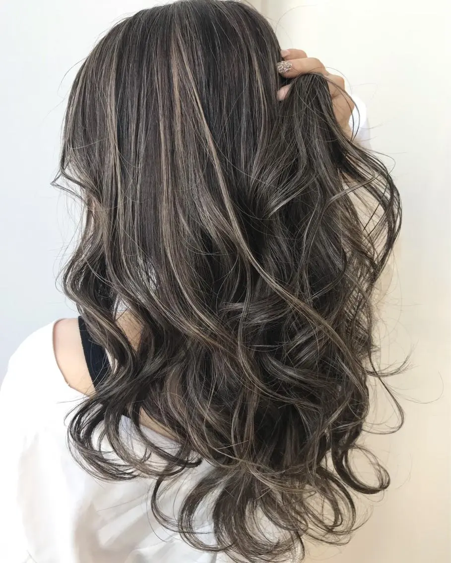 ロング カラー ヘアアレンジ 【公式】amble luxe池袋東口🩷のヘアスタイル