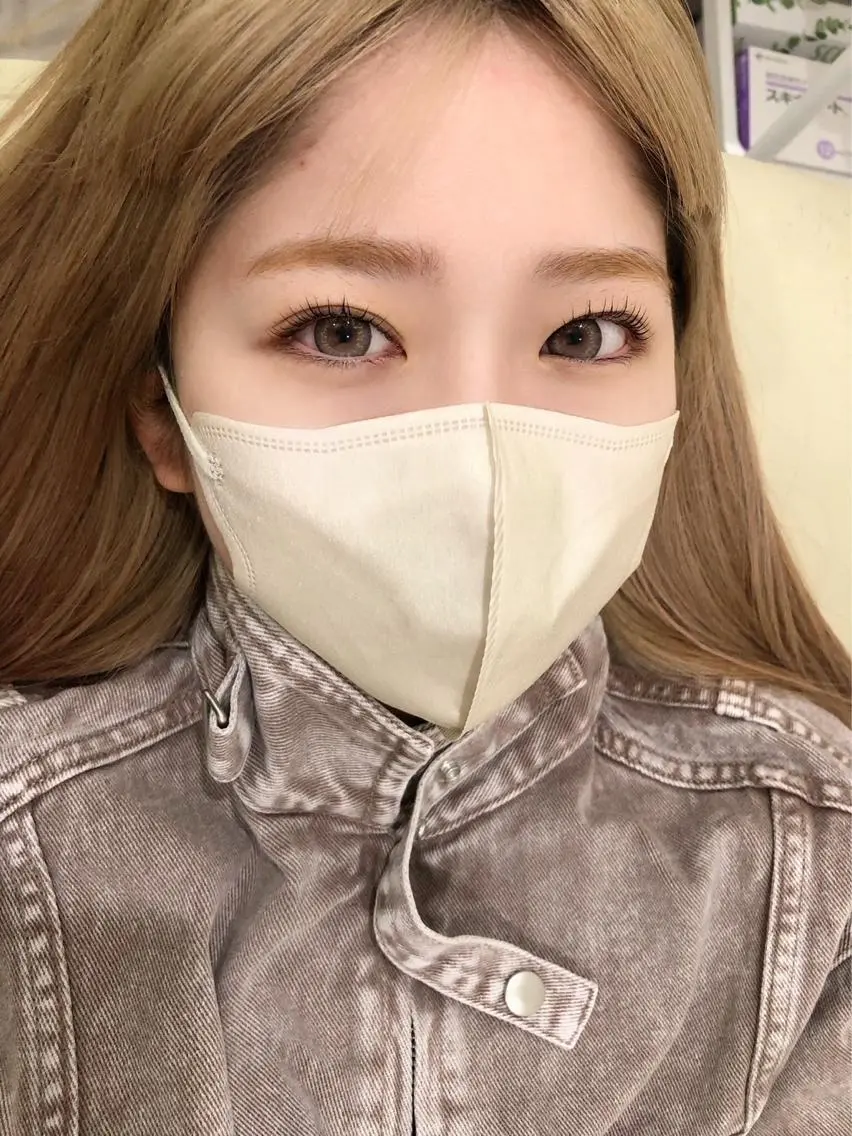 ネイル マツエク・マツパ アイブロウ 眉カラー 韓国風マツエク パリジェンヌラッシュリフト まつげパーマ ワンホンマツエク ハンドネイル フットネイル ハンドケア Nail&eye Belire 新宿のネイルデザイン