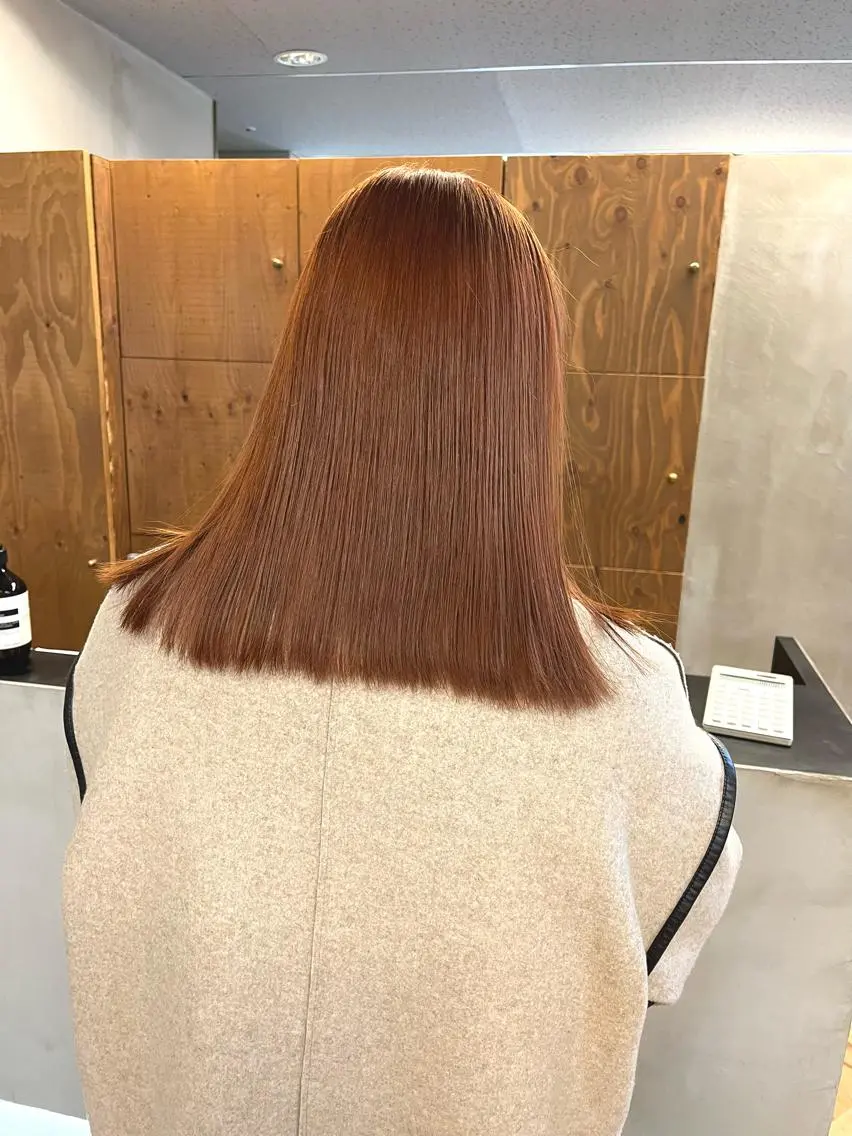 セミロング カラー ベージュカラー ブリーチ オレンジ ena/ブリーチなし 透明感・レイヤー🎀のヘアスタイル