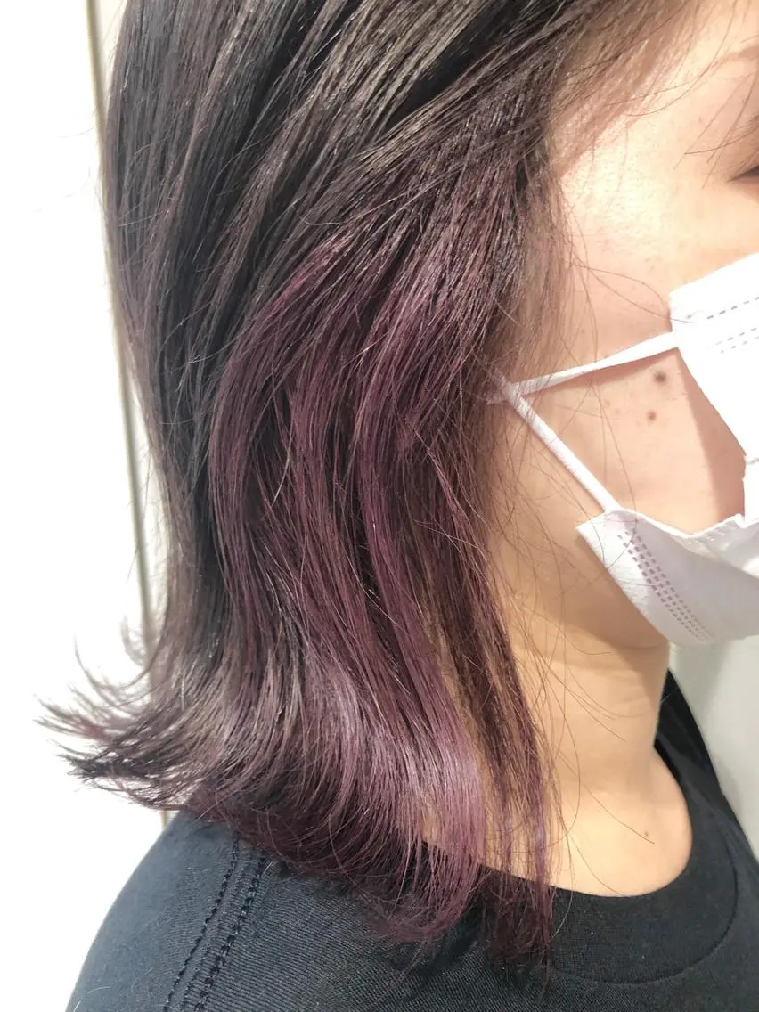ショート カラー ブリーチ パープルカラー 白髪ぼかしハイライト バレイヤージュヤマトのヘアスタイル