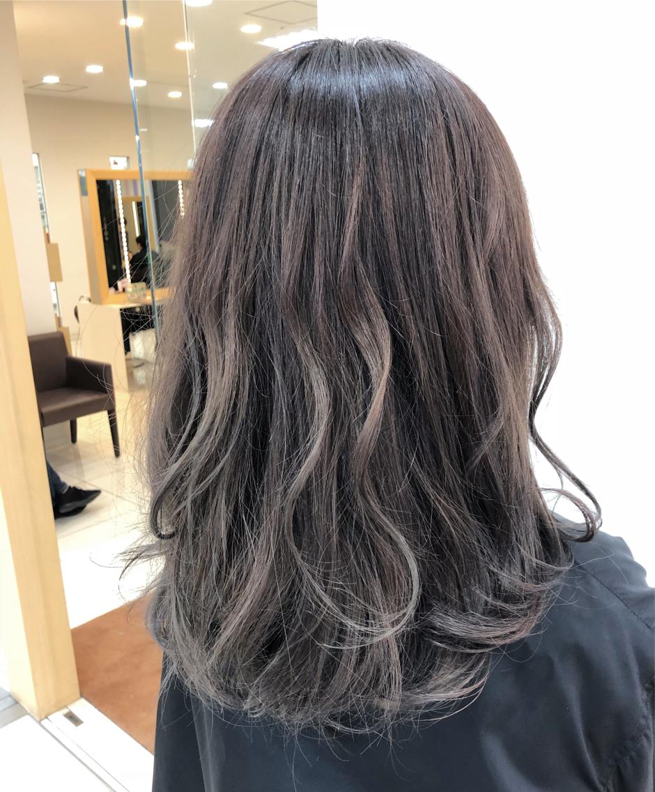 ロング ハイライト 植田 敬太のヘアスタイル