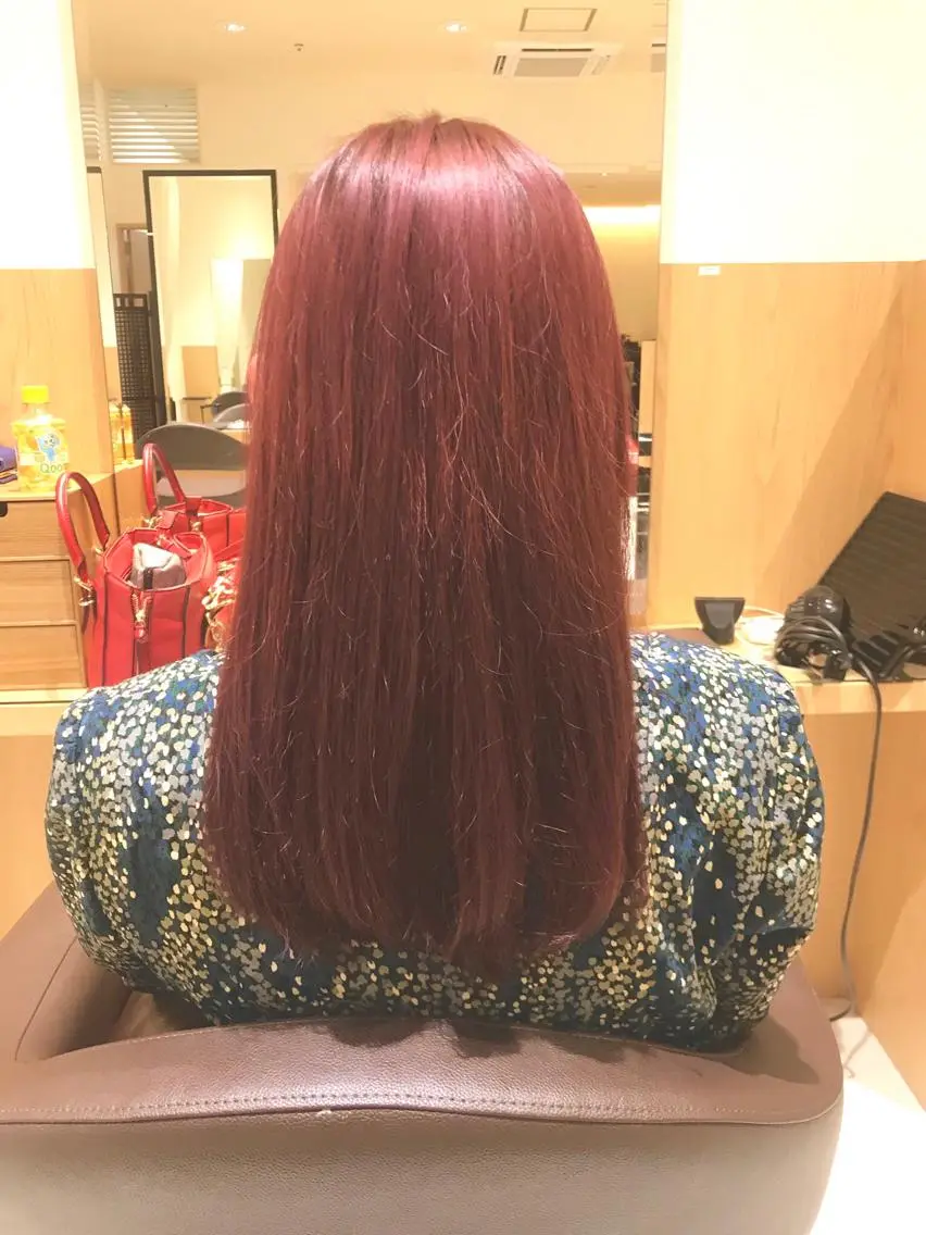 セミロング 田中 真衣のヘアスタイル