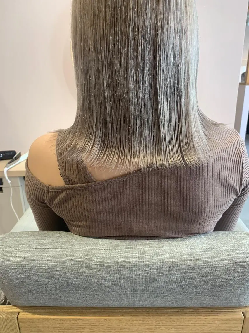 カラー ヘアカラー rio .のヘアスタイル