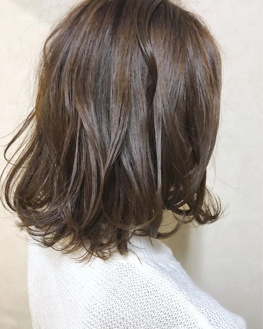 ミディアム カラー 佐々岡 亮介のヘアスタイル