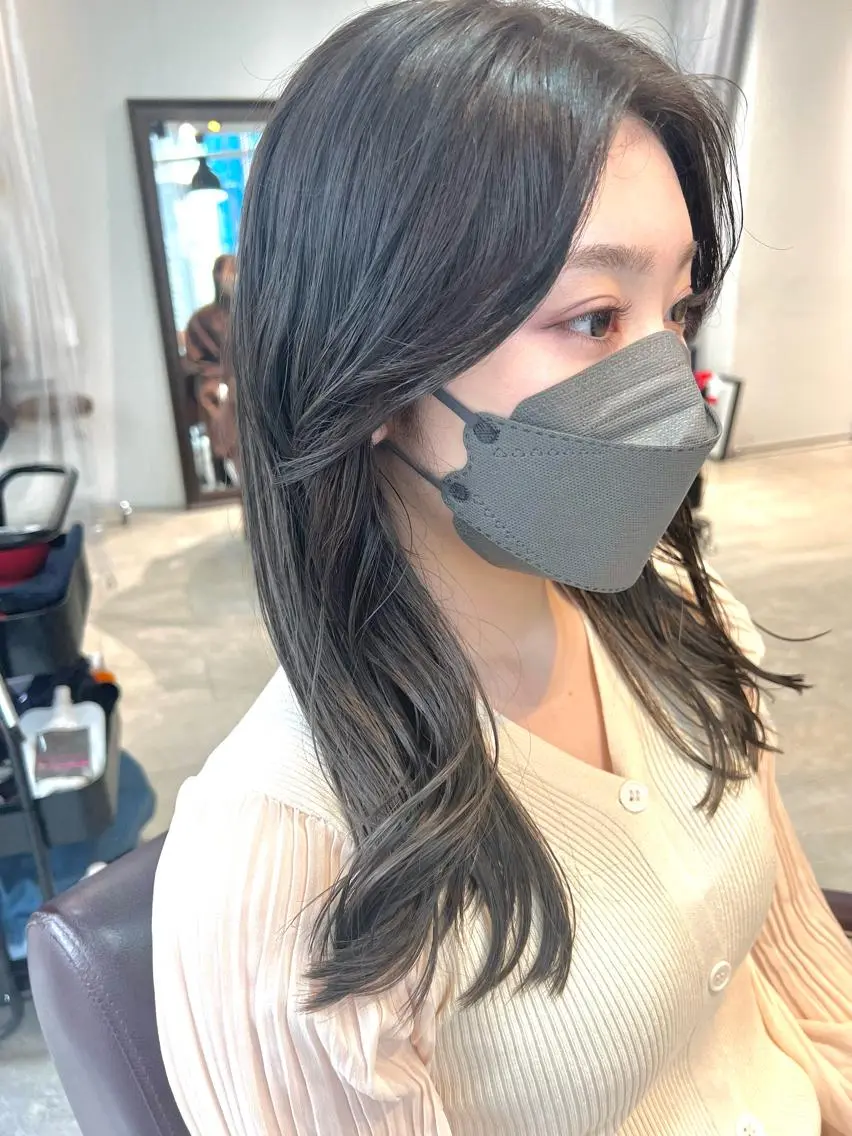 セミロング カラー ヘアアレンジ カット ヘアカラー トリートメント ヘアセット 🌈インナーカラー ‘ショウマ’🌈のヘアスタイル