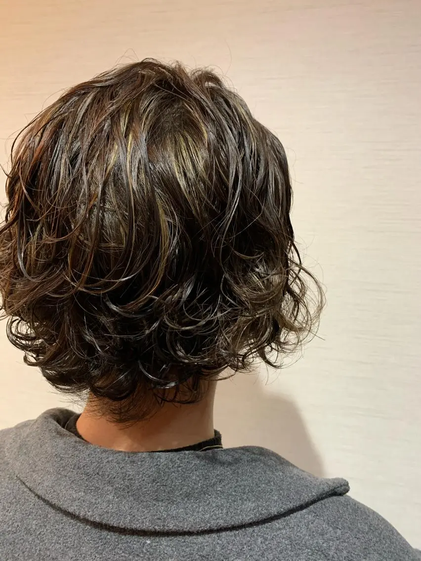 ショート カラー パーマ 蓮見友里 PiSTA／portのヘアスタイル
