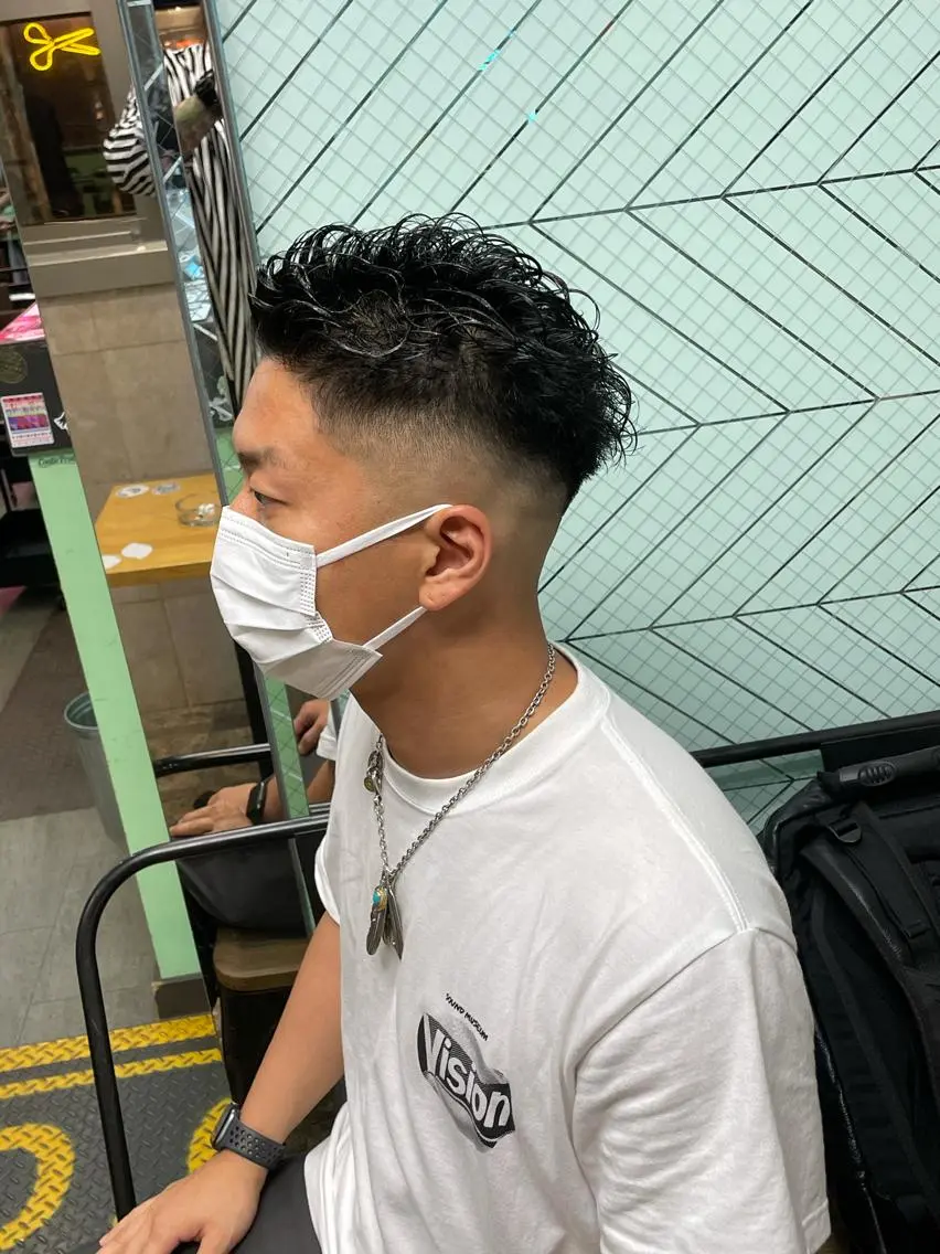 パーマ メンズ フェードカット メンズパーマ スキンフェード 渋谷/フェード/ 國分 翔のヘアスタイル