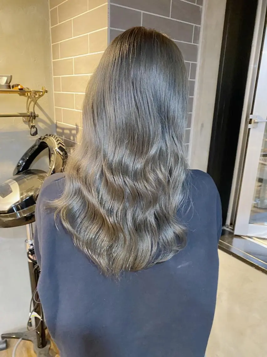 ロング カット ヘアカラー トリートメント yoriダブルカラー 代表すがわらのヘアスタイル
