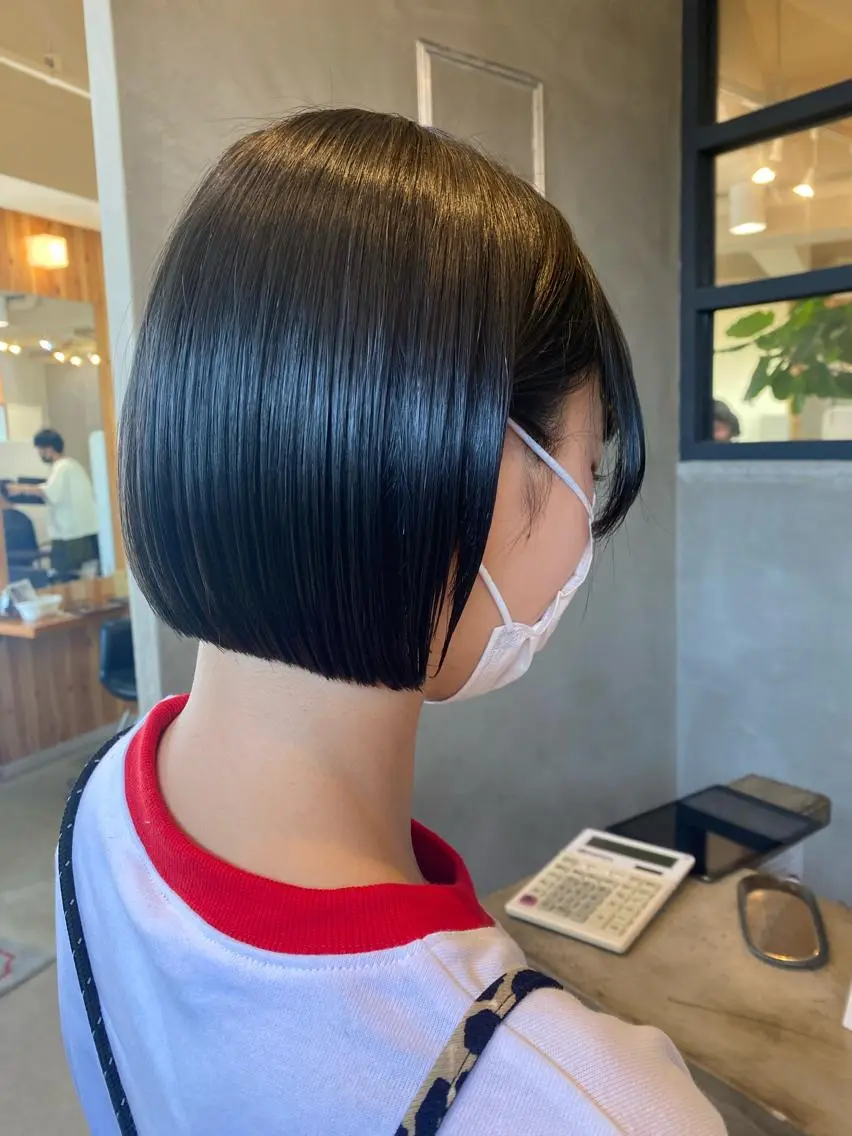 ショート ボブ カット トリートメント いぢち ちひろのヘアスタイル