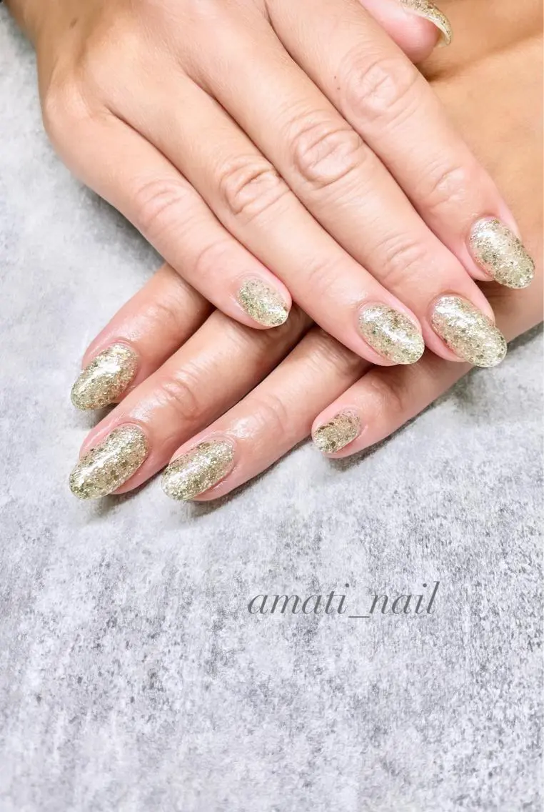 ネイル キラキラネイル ラメ(グリッター) マグネットネイル ミラーネイル ニュアンスネイル ハンドネイル amati_nail TAKAKOのネイルデザイン