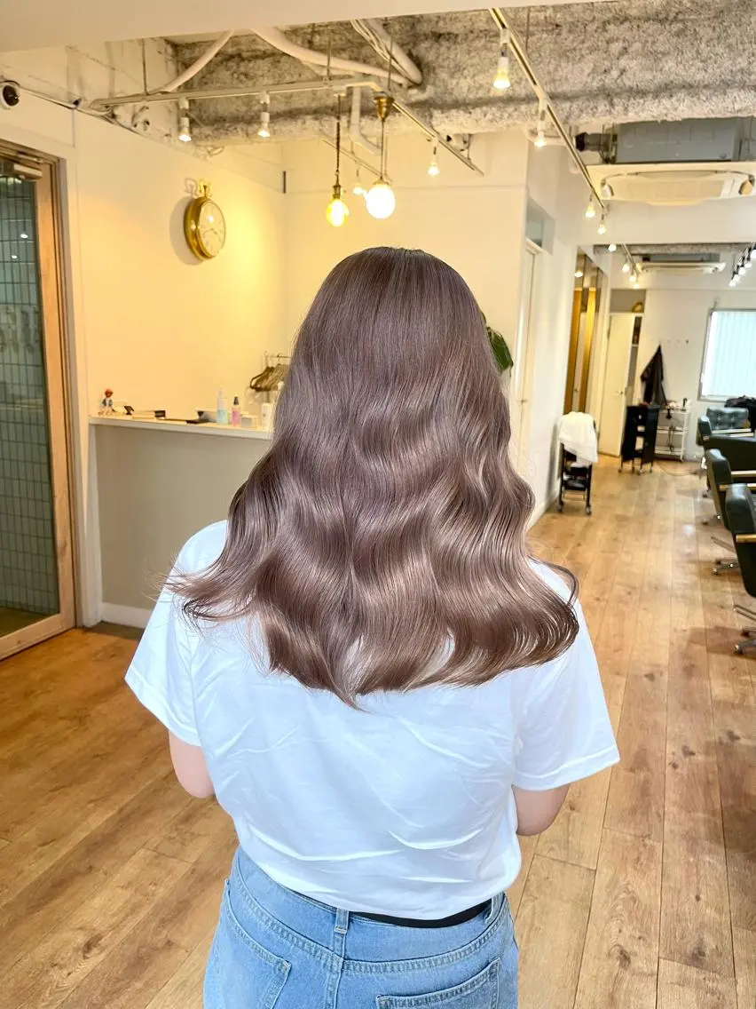 ミディアム 水原　悠吾 ELISS　ブリーチのヘアスタイル