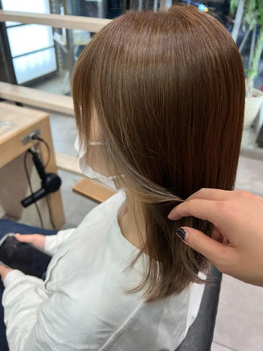 ミディアム カラー ブラウンカラー 透明感カラー イヤリングカラー 🌞レイヤー×カラー 前川那津美🌞のヘアスタイル
