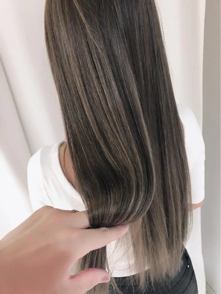 セミロング カラー パーマ ヘアアレンジ アッシュ バレイヤージュ グラデーションカラー グレージュ ハイライトカラー カット トリートメント バレイヤージュ 藤沢 髪質改善 竹内ケンゴのヘアスタイル