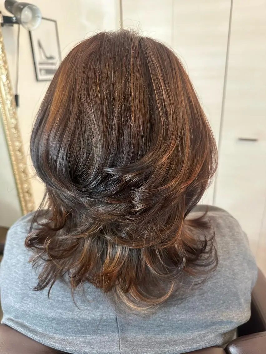 ミディアム カラー レイヤーカット 外ハネヘア 🌺✨小川 友佳✨🌺のヘアスタイル
