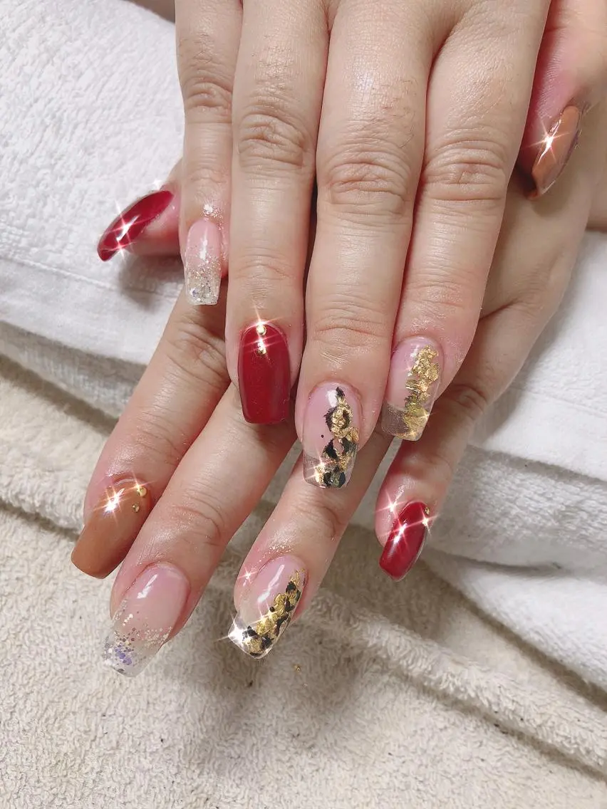 ミディアム ネイル アートネイル ストーンネイル ハンドネイル 《LB》ラブリエ Nail&eyeのマツエク・マツパデザイン