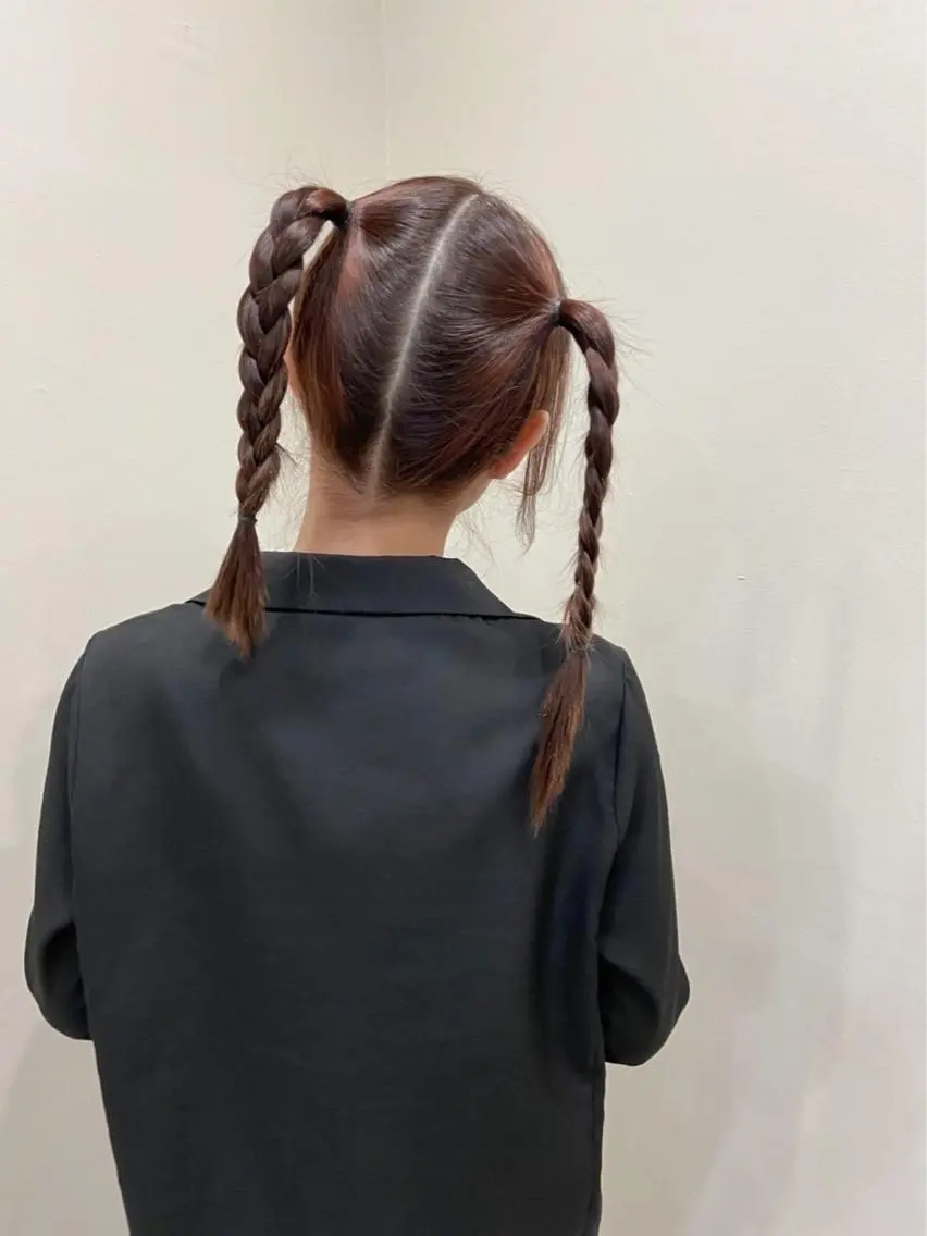 ロング ヘアアレンジ ツインテール ワタナベ リリコのヘアスタイル