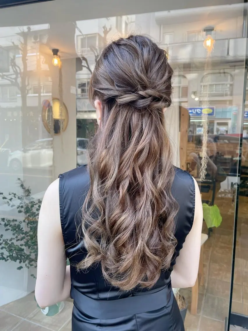 ロング ヘアセット ヘアアレンジ にいた　かづしげのヘアスタイル