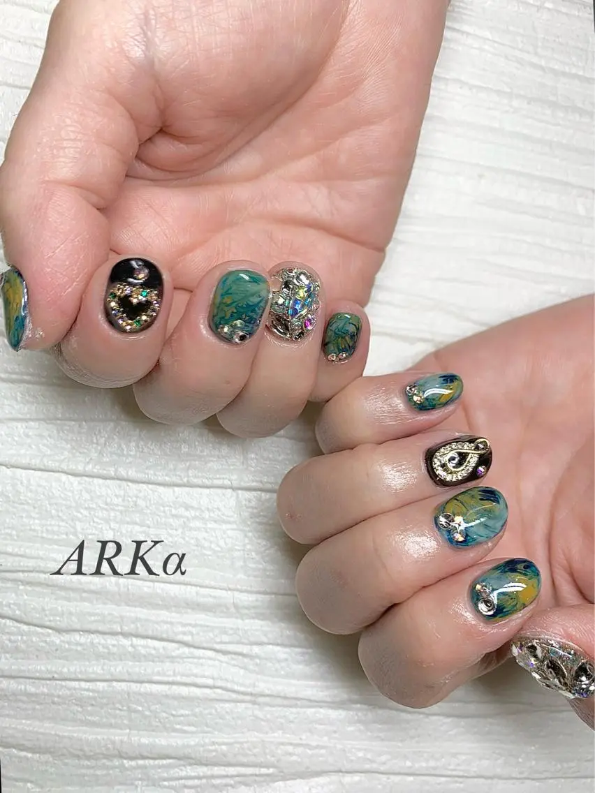 ショート ネイル ハンドネイル Nailsalon ARKαのネイルデザイン