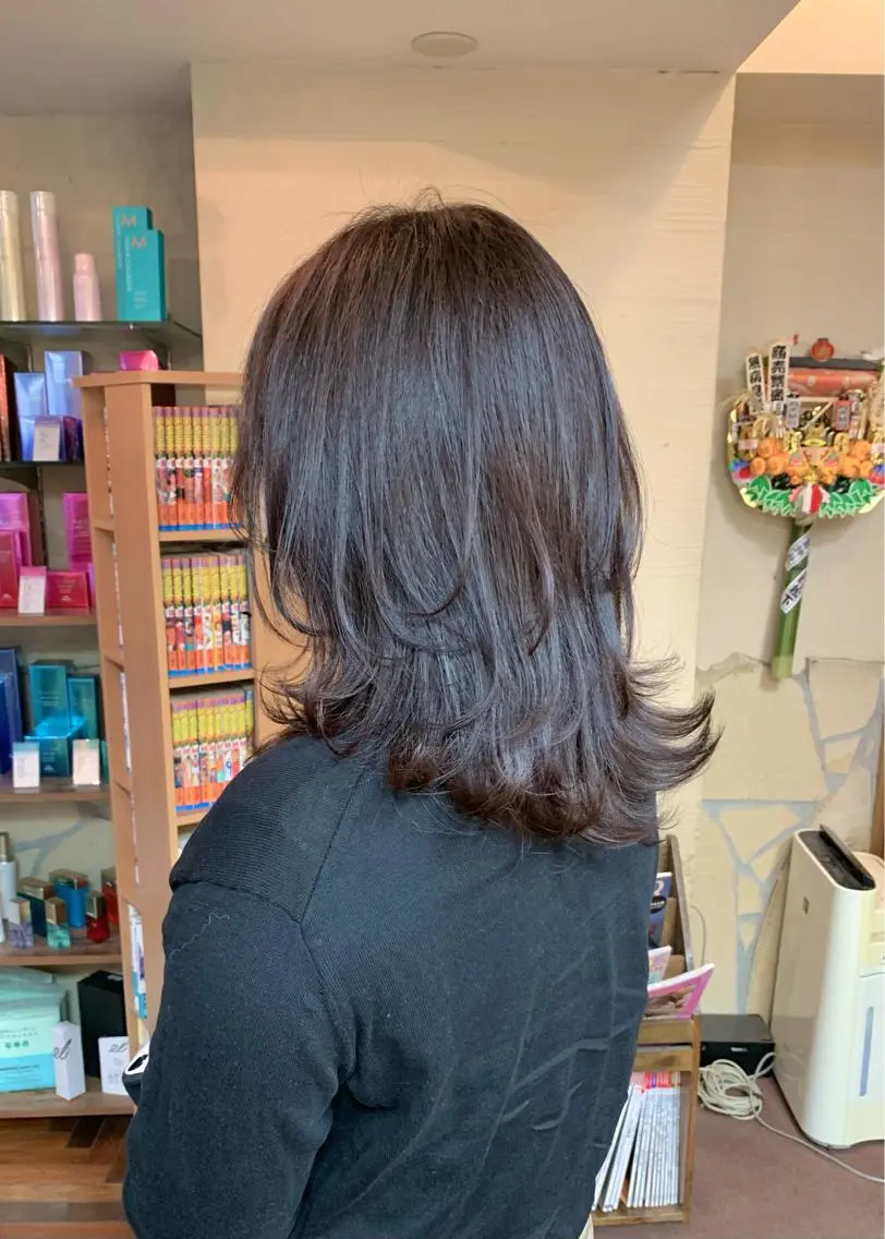 セミロング カラー レイヤーカット 矢野 晃平のヘアスタイル