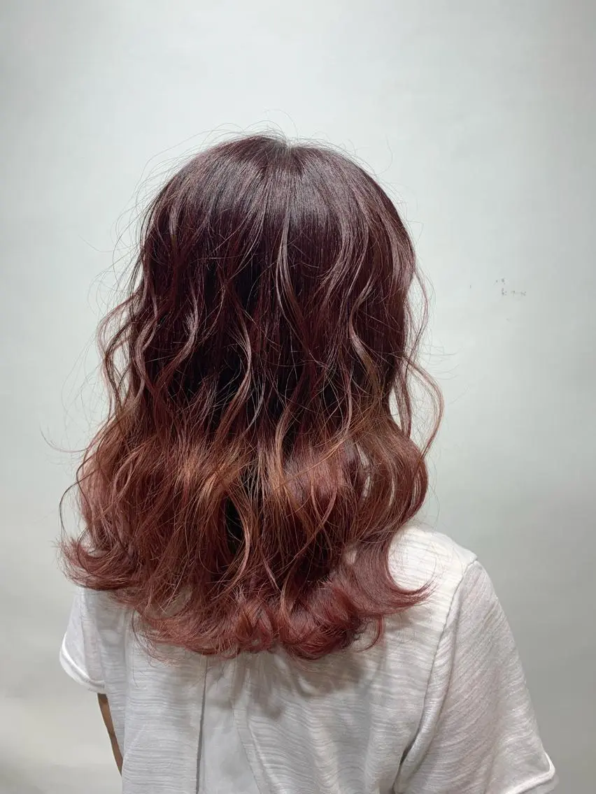 セミロング カラー 中野 竜介のヘアスタイル