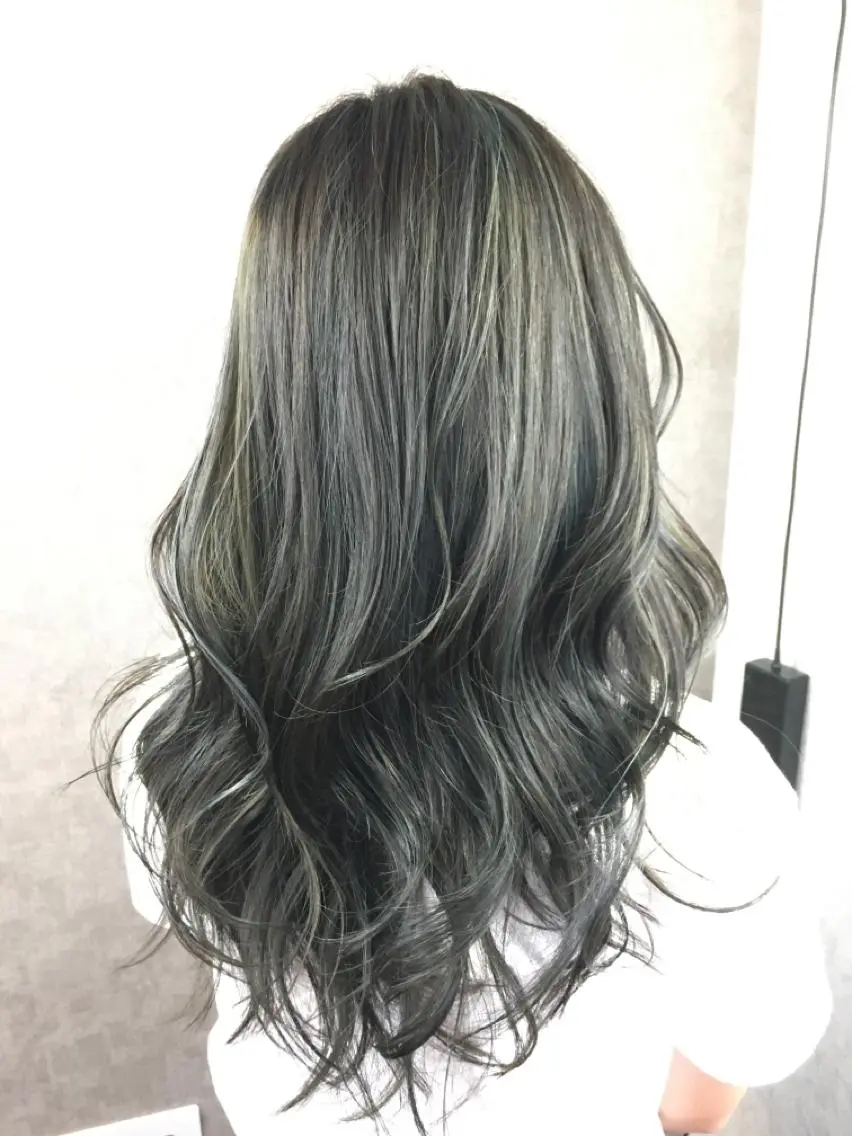 ロング カラー ツイストスパイラル パーマ✂︎ KYOUのヘアスタイル