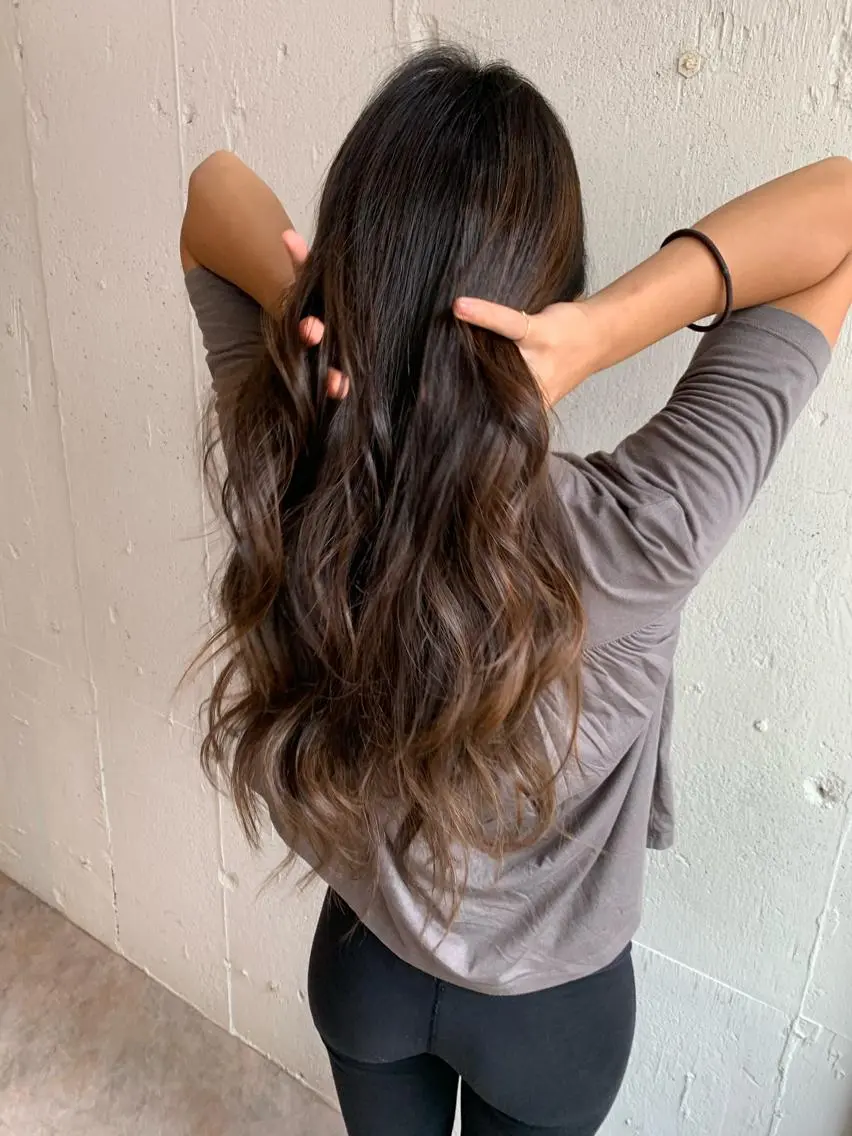 ロング カラー バレイヤージュ レイヤーカット ヘアカラー トリートメント 💛丁寧さNo.🥇 🧸片山智裕💛のヘアスタイル