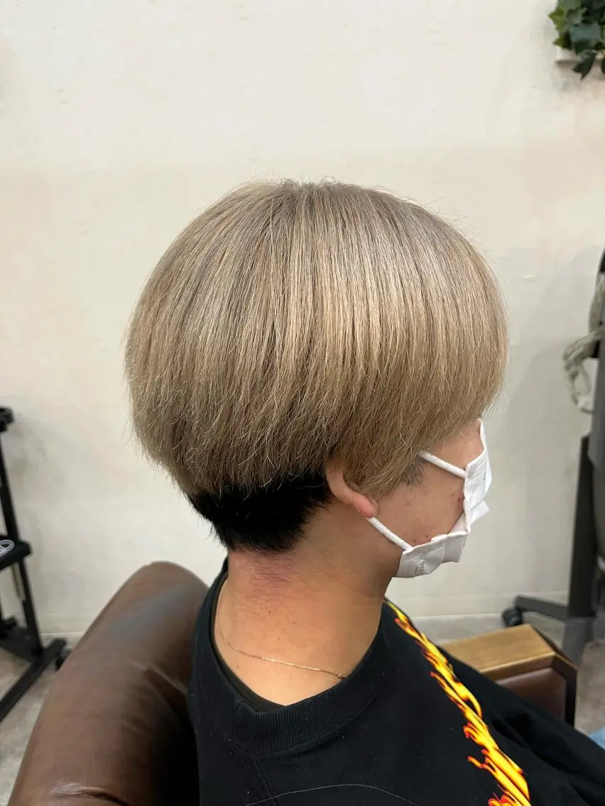 ショート カラー ブロンド 🟢NEGi🟣 🫧髪質改善のヘアスタイル