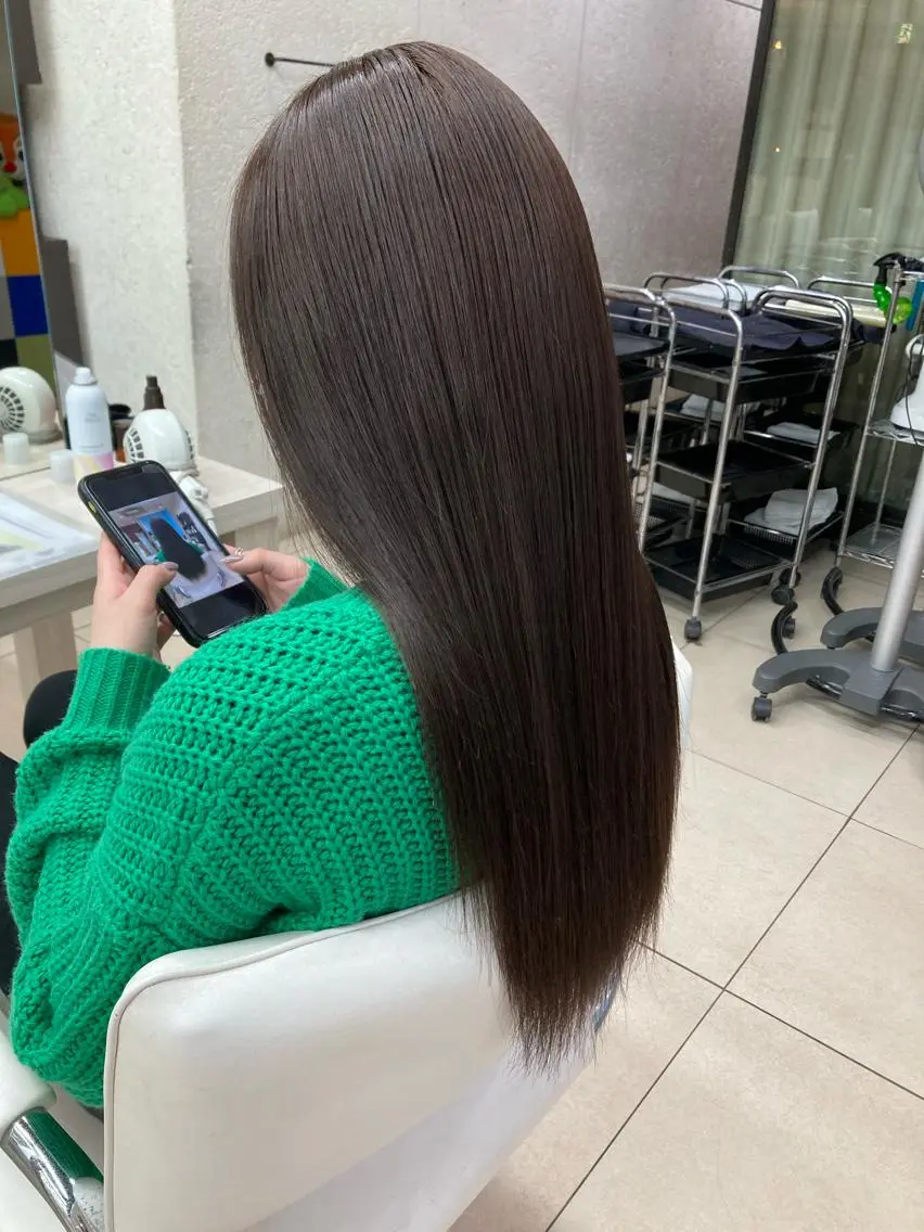ロング カラー 🫧ダメージレス🫧 カラー&縮毛矯正のヘアスタイル