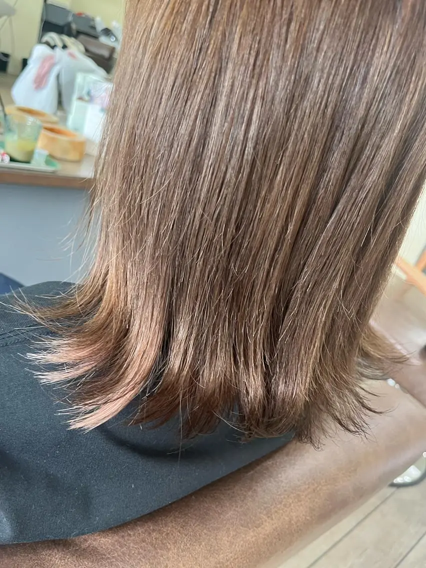 カラー バレイヤージュ ブリーチ ケアブリーチ ダブルカラー イヤリングカラー 戸川 紗良のヘアスタイル