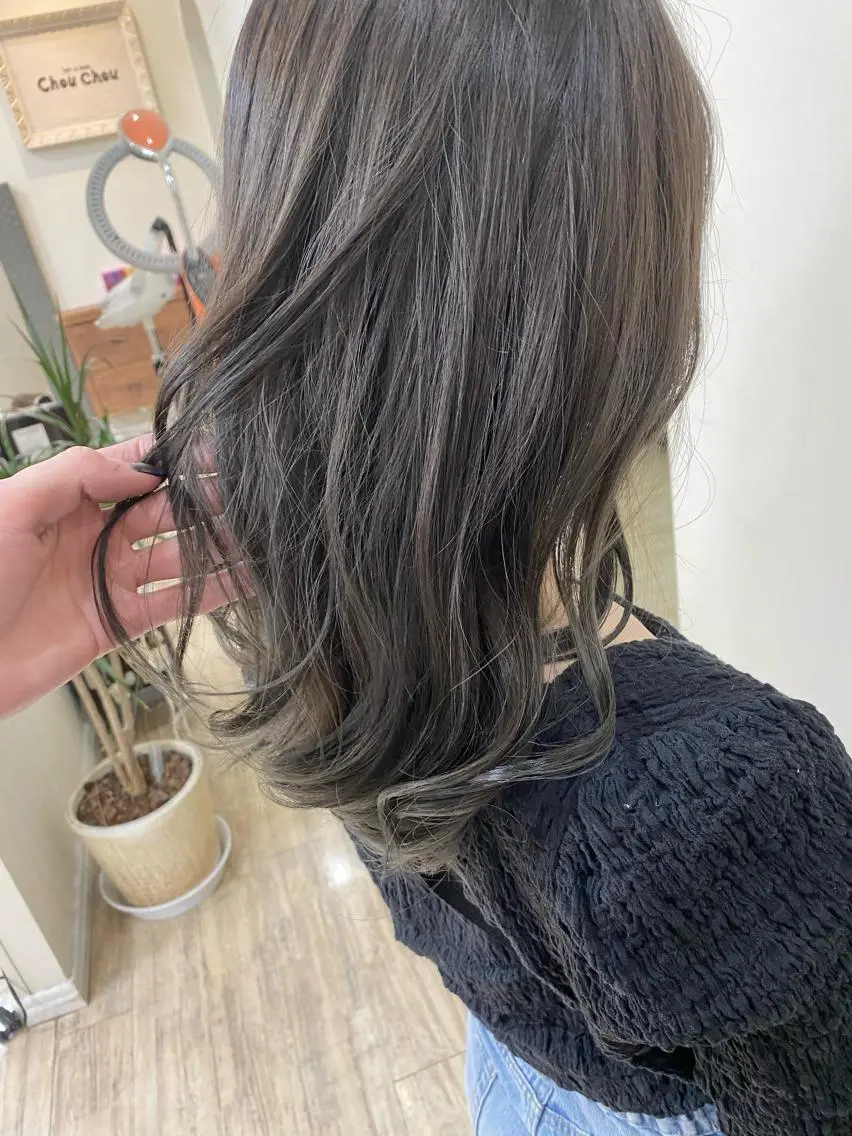 カラー SALOWIN栄 高須大貴のヘアスタイル