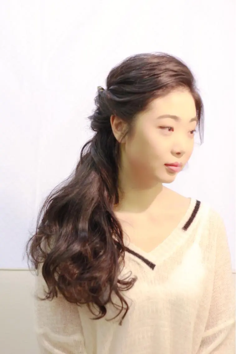 ロング ヘアアレンジ 塩崎 春香のヘアスタイル