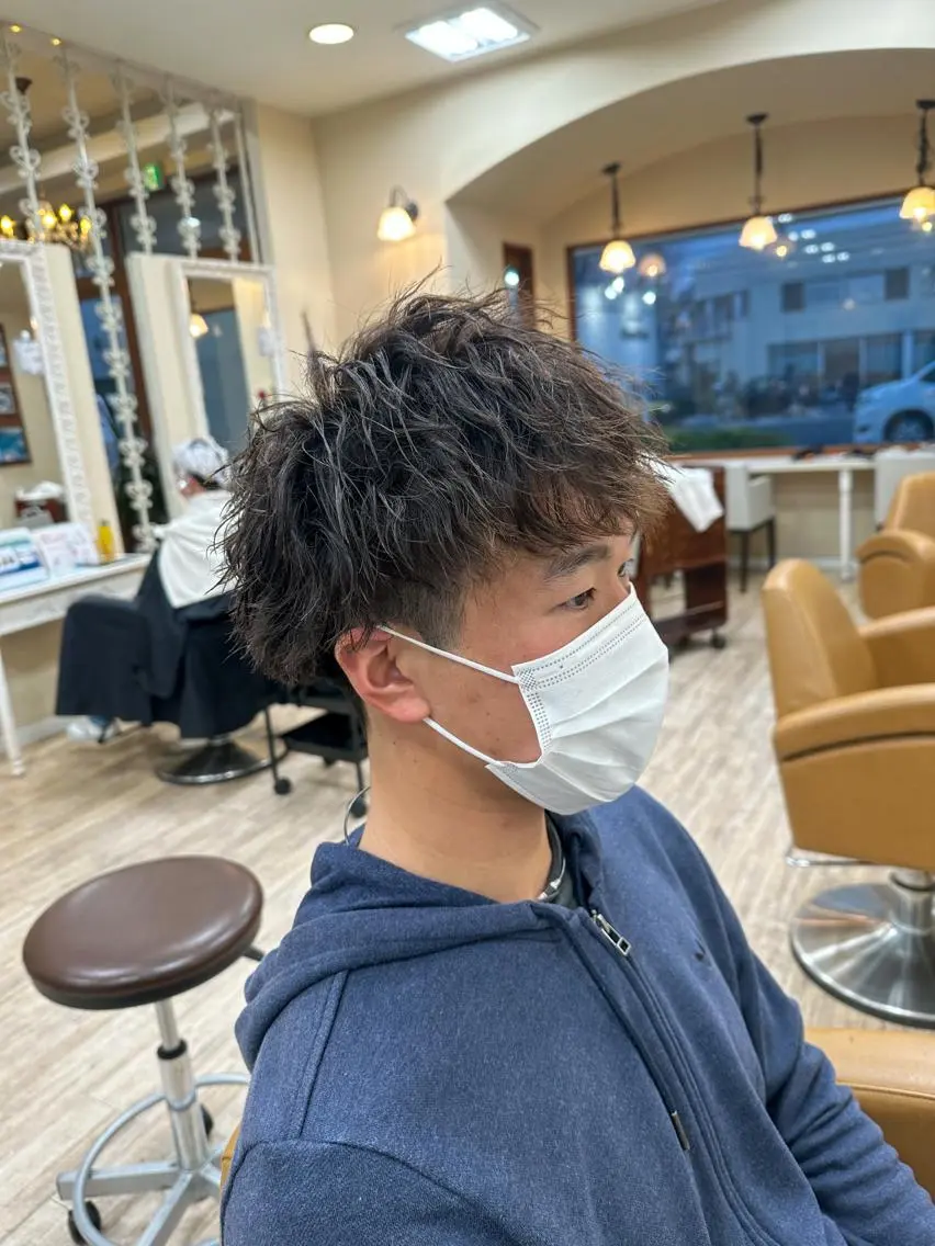 ショート カラー パーマ メンズ メンズブリーチ メンズハイライト メンズパーマ スペインカール スパイキーショート メンズパーマ/名古屋 /池下/KAKKYのヘアスタイル