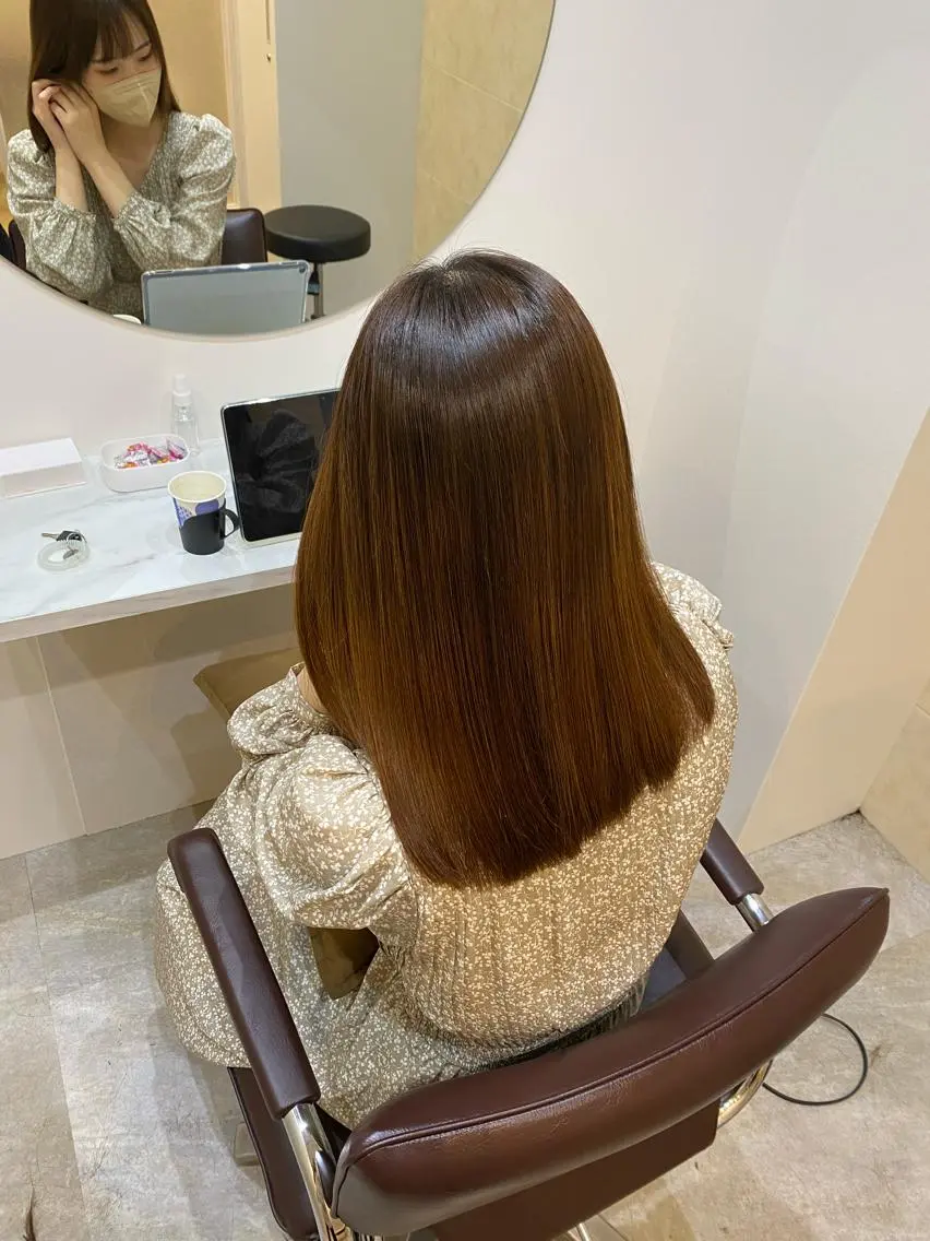 セミロング 縮毛矯正 【髪質改善　艶髪】 布川　莉穂のヘアスタイル