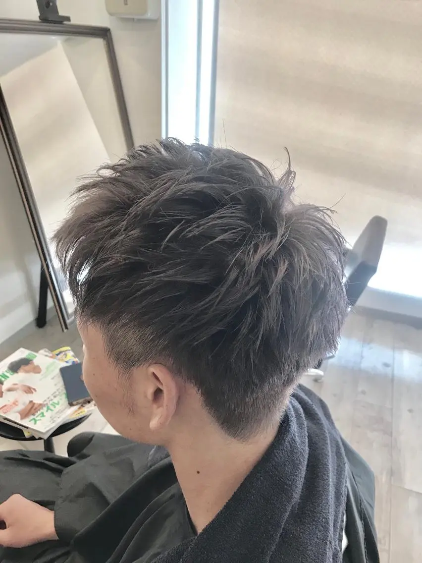 ショート メンズ ヘアカラー dude hair design.のヘアスタイル