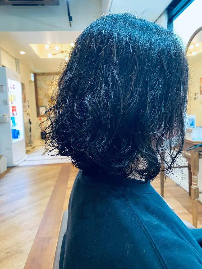 ミディアム カラー パーマ ママ美容師🧸谷山 潮音/ReFa取扱店のヘアスタイル