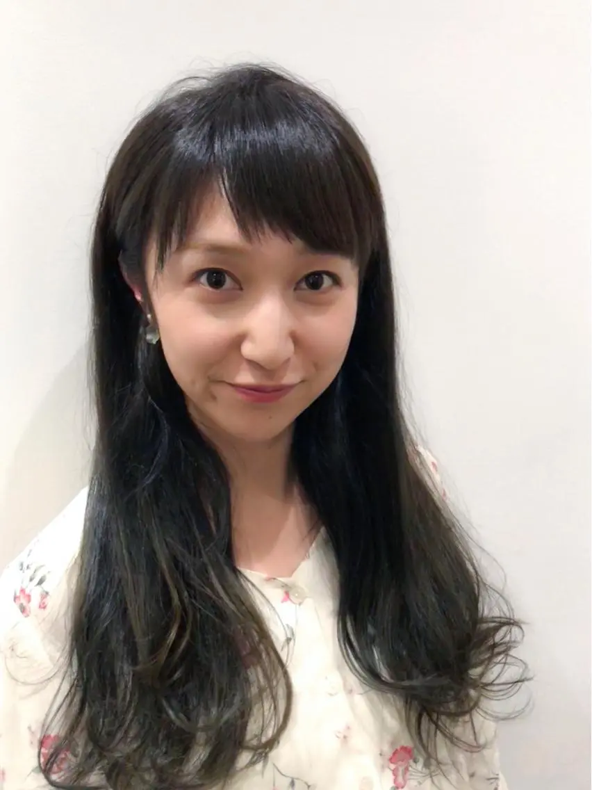 ロング カラー パーマ 顔周りカット レイヤーカット ロング ﾊｲﾄｰﾝ/ｶﾗｰ/ 用賀/稲若健太郎のヘアスタイル