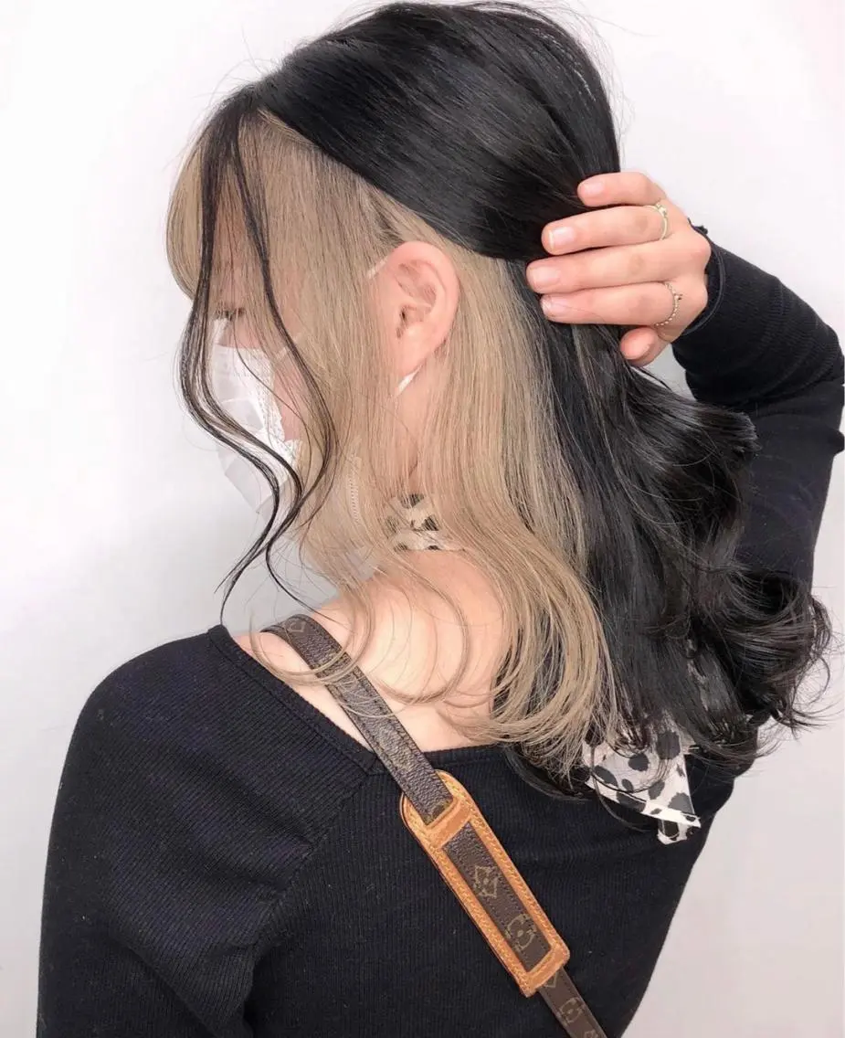 ロング naomi (夜間営業受付中★)のヘアスタイル