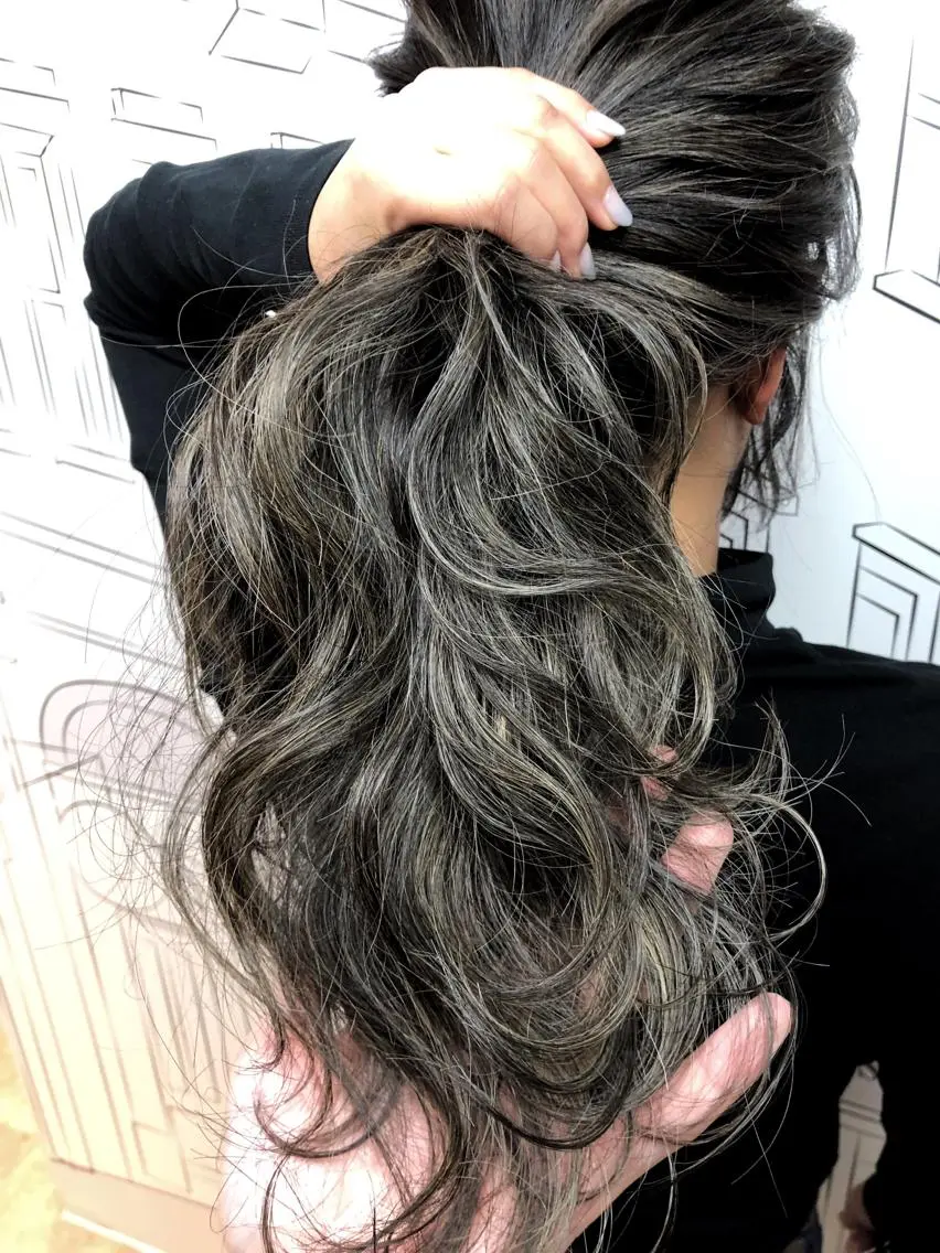 セミロング カラー グレージュ ハイライトカラー 外国人風カラー ハイライト レイヤー⭐️カラー ⭐️平川雅史のヘアスタイル