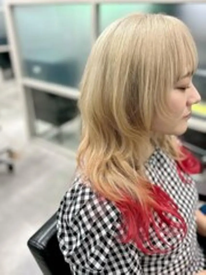 セミロング newi 赤羽のヘアスタイル