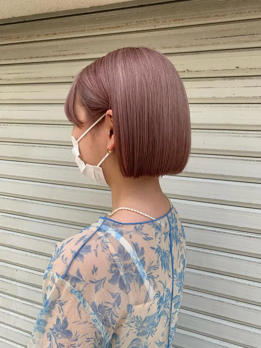 ショート カラー wakana/ 柔らかベージュカラーのヘアスタイル