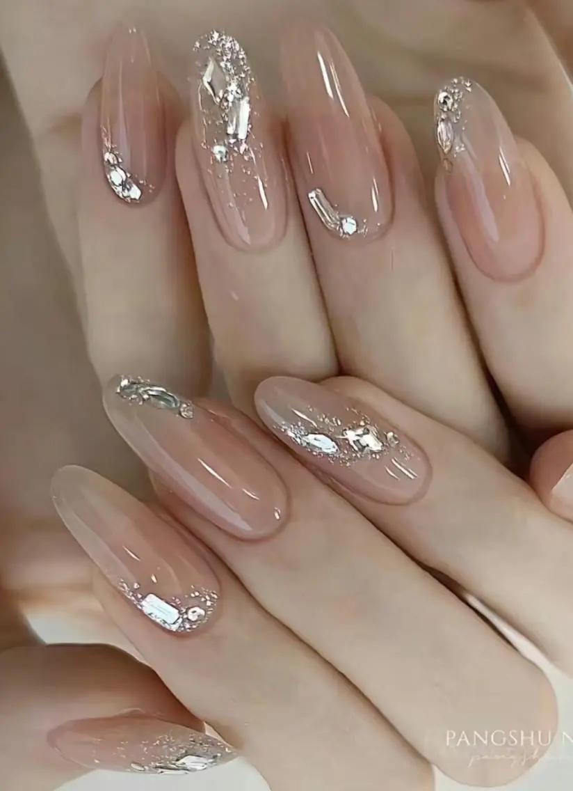 ネイル ハンドネイル 💕リリ 🩷のネイルデザイン