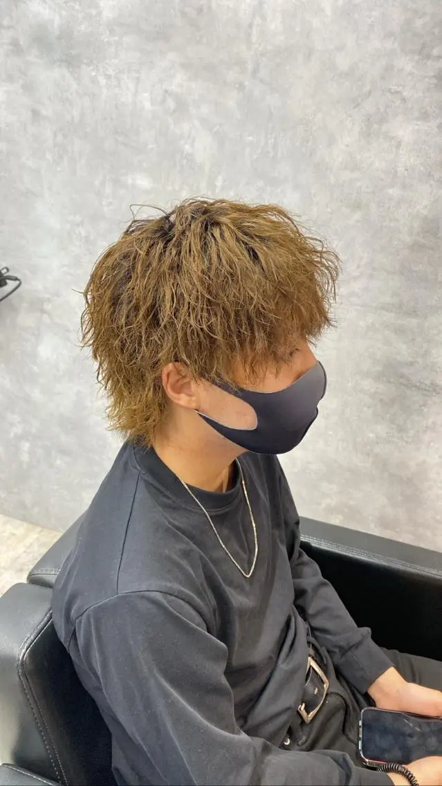 カラー パーマ メンズ メンズブリーチ メンズパーマ ブリーチ ツイストスパイラル/ メンズ特化/中川誠也のヘアスタイル