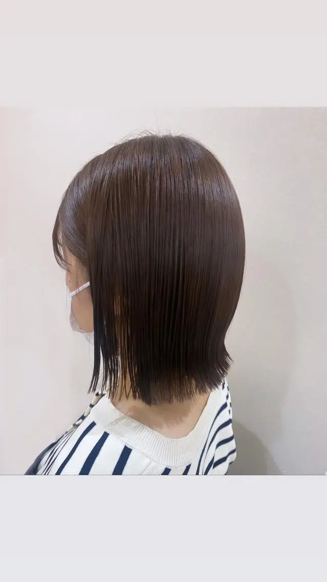 ミディアム mina .のヘアスタイル
