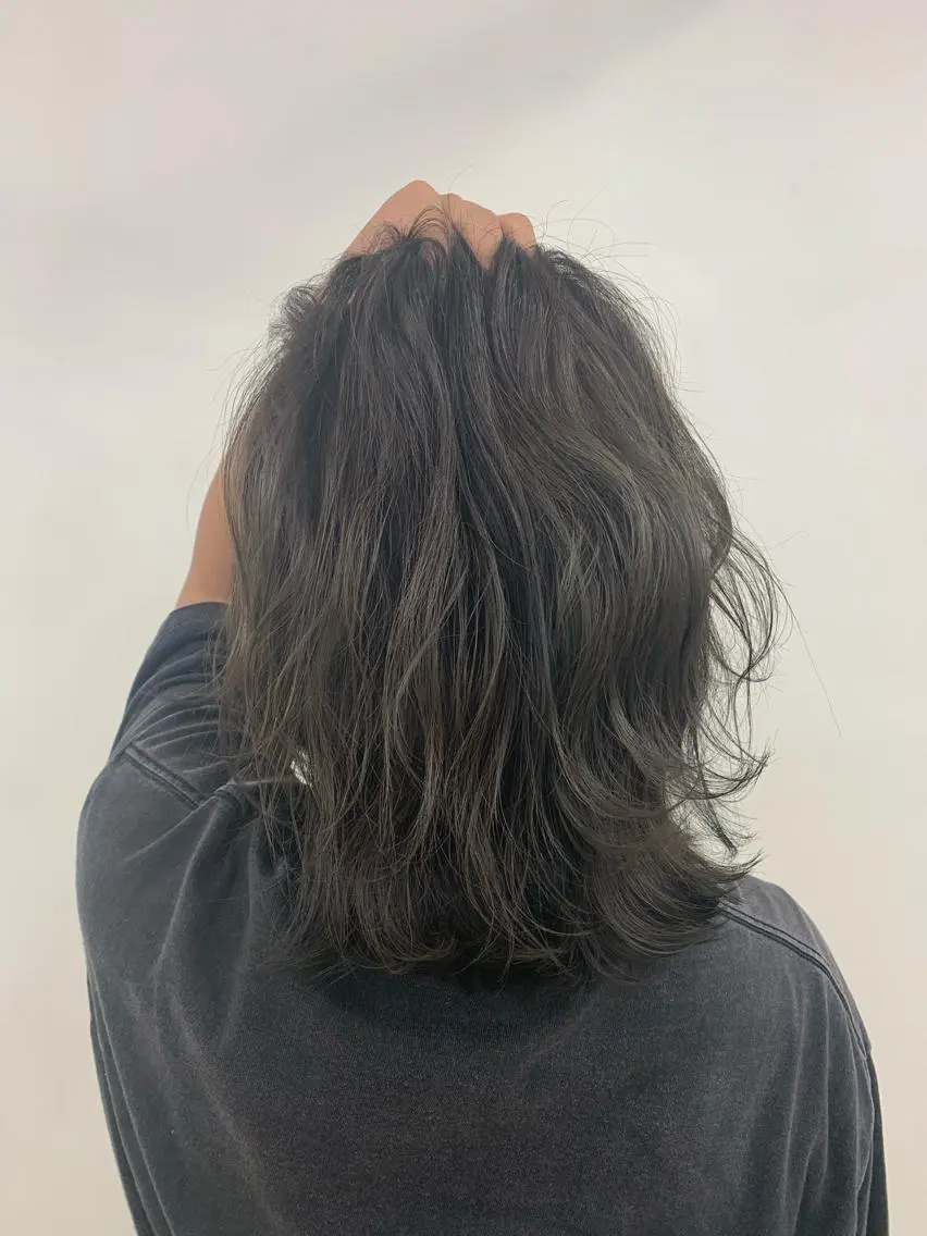 セミロング 心斎橋/海外レイヤー 募集中三好玲奈のヘアスタイル