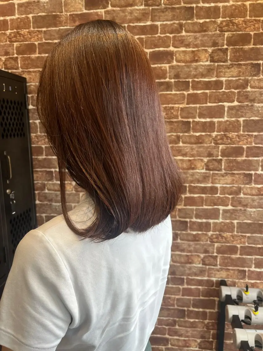 ミディアム カラー パーマ ヘアアレンジ メンズ キッズ ネイル マツエク・マツパ アイブロウ ミディアムパーマ メンズパーマ ブラウンカラー ケアカラー 透明感カラー 久木原 ゆりのヘアスタイル